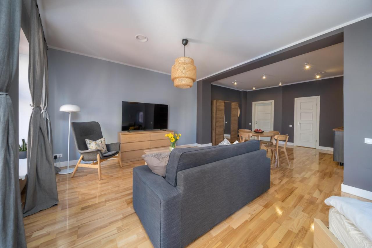 Romantic And Spacious Apartment In Riga Old Town Eksteriør billede